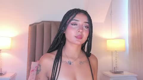 Snapshot of emma_torres__ chatting on 18, 6, 2026 Ema online show from 18, 6, 2026