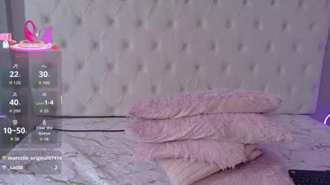 Snapshot of emma_visconti1 chatting on 28, 11, 2025 emma online show from 28, 11, 2025