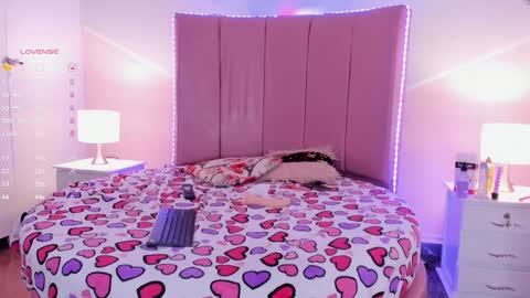 Snapshot of emma_whitee_ chatting on 15, 1, 2025 emma_whitee_ online show from 15, 1, 2025