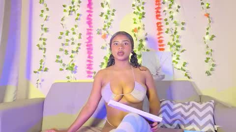 Emma online show from 28, 11, 2025