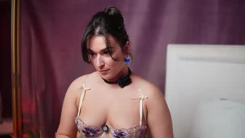 Snapshot of emmadallas chatting on 14, 7, 2026 Emma online show from 14, 7, 2026