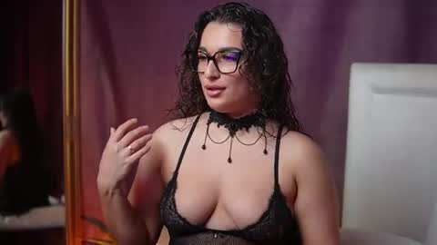 Snapshot of emmadallas chatting on 23, 7, 2026 Emma online show from 23, 7, 2026