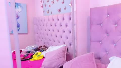 emmaebony_ online show from 28, 7, 2026
