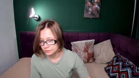 Emma 3 online show from 4, 4, 2026