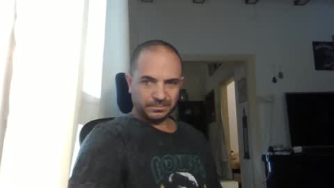 Snapshot of emmagold123 chatting on 22, 11, 2025 Ariel online show from 22, 11, 2025