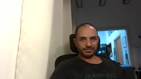 Snapshot of emmagold123 chatting on 4, 12, 2025 Ariel online show from 4, 12, 2025