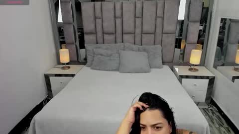 EMMA HILL online show from 23, 2, 2026