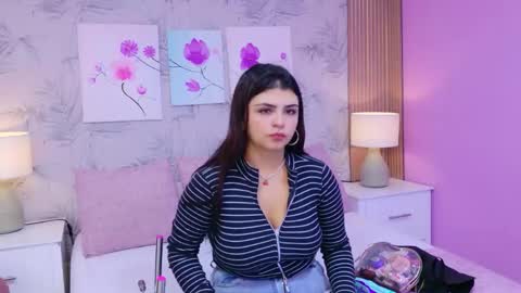 Snapshot of emmaleems chatting on 16, 4, 2026 Emma Lee online show from 16, 4, 2026