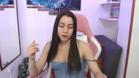 Emma  online show from 17, 1, 2025