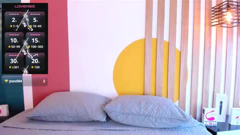 emmanaughty_ online show from 8, 9, 2025