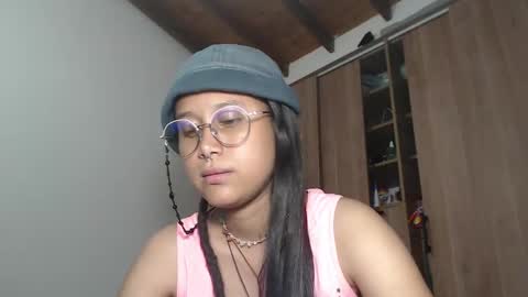 Snapshot of emmasweet95 chatting on 23, 1, 2025 emmasweet95 online show from 23, 1, 2025