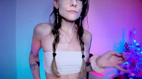 RH-NEGATIVE GREEN-EYED BAELIEN online show from 1, 5, 2026