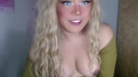 YourDreamGirl Emma  online show from 12, 3, 2025