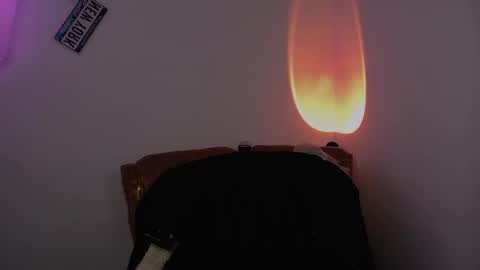 Snapshot of emmi_0 chatting on 8, 3, 2025 Emily Independent model online show from 8, 3, 2025