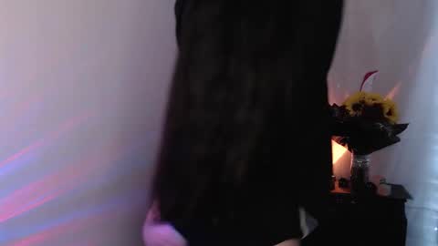 Snapshot of emmi_0 chatting on 24, 9, 2025 Emily Independent model online show from 24, 9, 2025