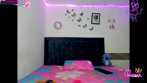 Snapshot of emmie_bunny chatting on 4, 7, 2026 Emmie online show from 4, 7, 2026