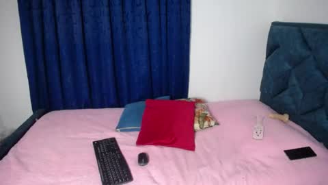 Snapshot of emmilychevalier chatting on 20, 5, 2026 Emmily online show from 20, 5, 2026
