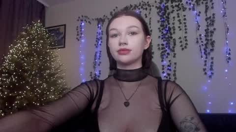 Snapshot of emmy_m00n chatting on 7, 12, 2024 Emily Johny online show from 7, 12, 2024