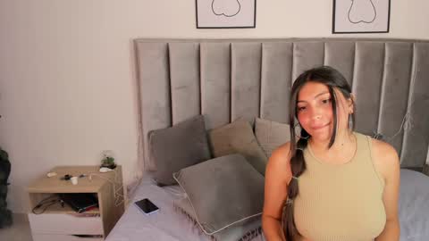 Emily  Laila  online show from 11, 1, 2025