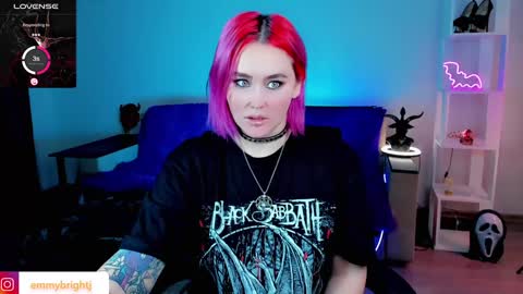 Emmy Bright     50  online show from 23, 1, 2025