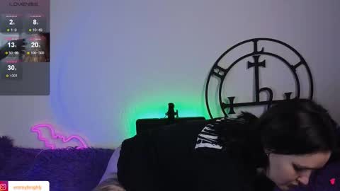 Emmy Bright     50  online show from 22, 10, 2025