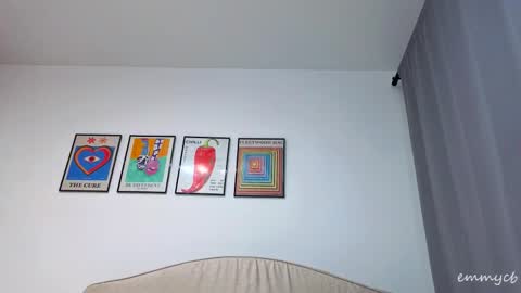 Em online show from 4, 10, 2025