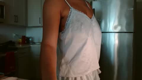 Emori Splash online show from 5, 1, 2026