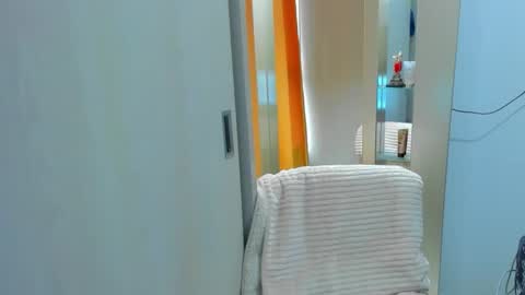 emperatriztapia online show from 30, 3, 2026