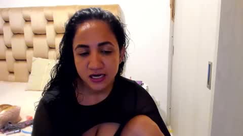 Snapshot of emperatriztapia chatting on 22, 5, 2026 emperatriztapia online show from 22, 5, 2026