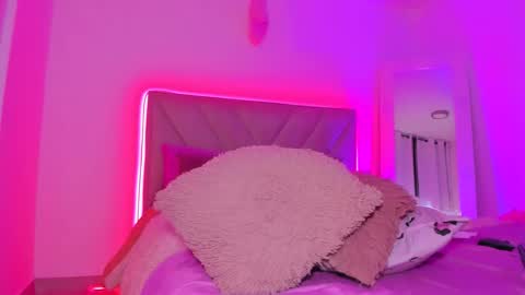 Emy online show from 16, 11, 2025