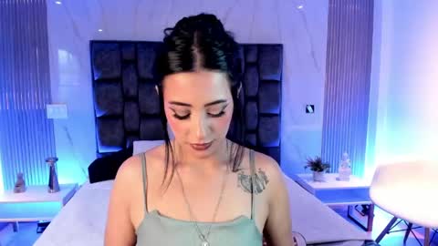 Snapshot of emy_fg chatting on 27, 5, 2026 Emy online show from 27, 5, 2026