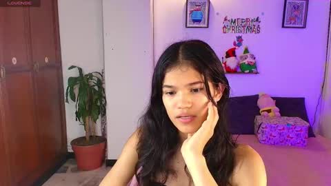 emycarver09 online show from 2, 12, 2025