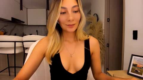 Snapshot of emyconneer chatting on 21, 1, 2025 emyconneer online show from 21, 1, 2025