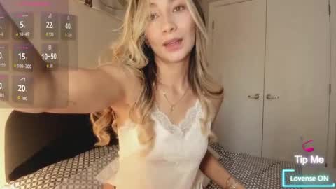 emyconneer online show from 18, 7, 2026