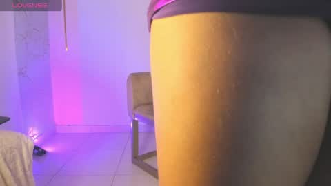 EMYLY  online show from 15, 4, 2026