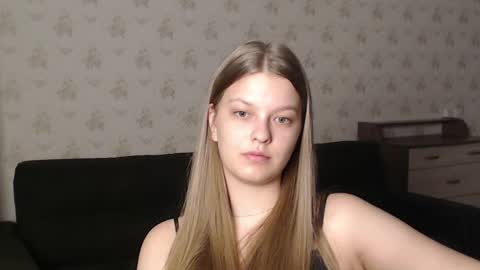 Snapshot of emysway chatting on 25, 2, 2025 EmySway online show from 25, 2, 2025