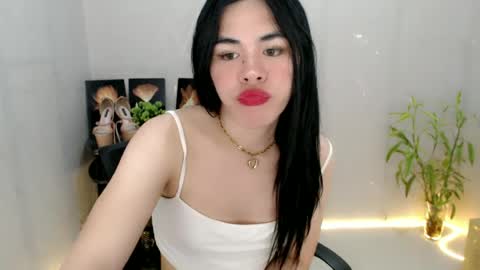 enchantress_mia03 online show from 16, 6, 2026