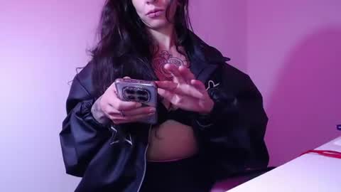 Snapshot of enchantressqueen chatting on 24, 7, 2026 EnchantressQueen online show from 24, 7, 2026