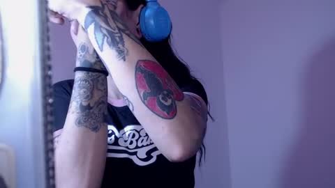 Snapshot of enchantressqueen chatting on 29, 7, 2026 EnchantressQueen online show from 29, 7, 2026