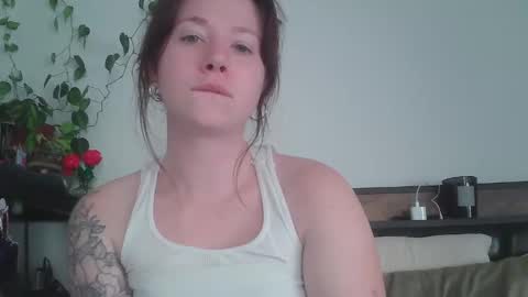 endlessly evie online show from 28, 1, 2025