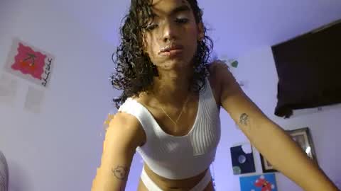 engel20042001 online show from 13, 10, 2025