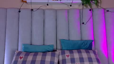 Snapshot of engelstone_ chatting on 7, 10, 2025 E N G E L online show from 7, 10, 2025