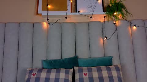 Snapshot of engelstone_ chatting on 27, 10, 2025 E N G E L online show from 27, 10, 2025