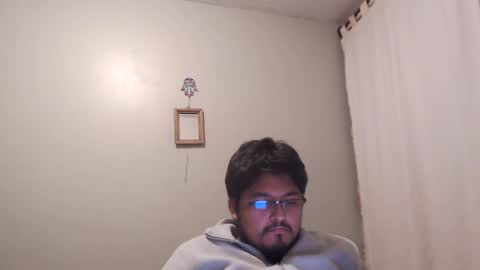 Snapshot of engineer_model_2022 chatting on 22, 5, 2026 engineer_model_2022 online show from 22, 5, 2026