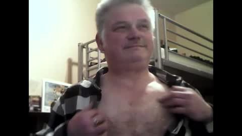 englishguysurrey online show from 6, 3, 2025