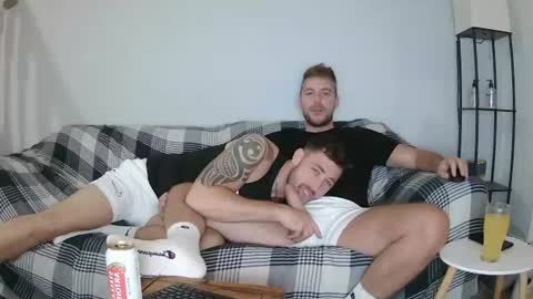Englishladxxx online show from 7, 8, 2026