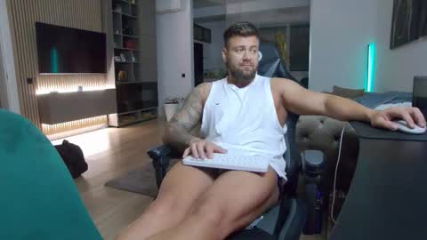 Erik online show from 27, 10, 2025