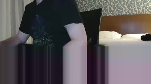 Snapshot of enthusiest chatting on 9, 9, 2025 Enthusiest online show from 9, 9, 2025