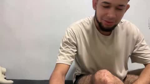 Snapshot of enyel_100 chatting on 12, 1, 2026 enyel_100 online show from 12, 1, 2026