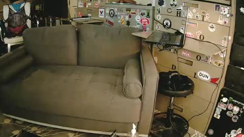 Snapshot of enzosolo12 chatting on 1, 1, 2025 enzosolo12 online show from 1, 1, 2025